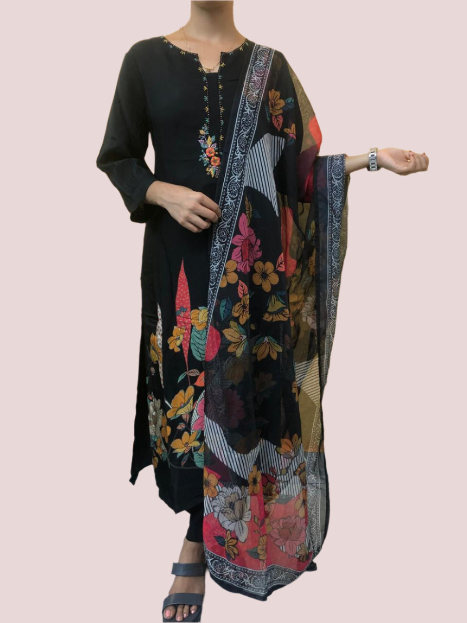 MUSLIN THREE PIECE SET FT 2094