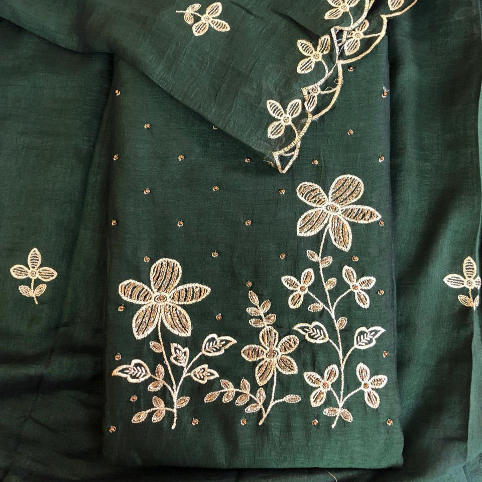 GREEN