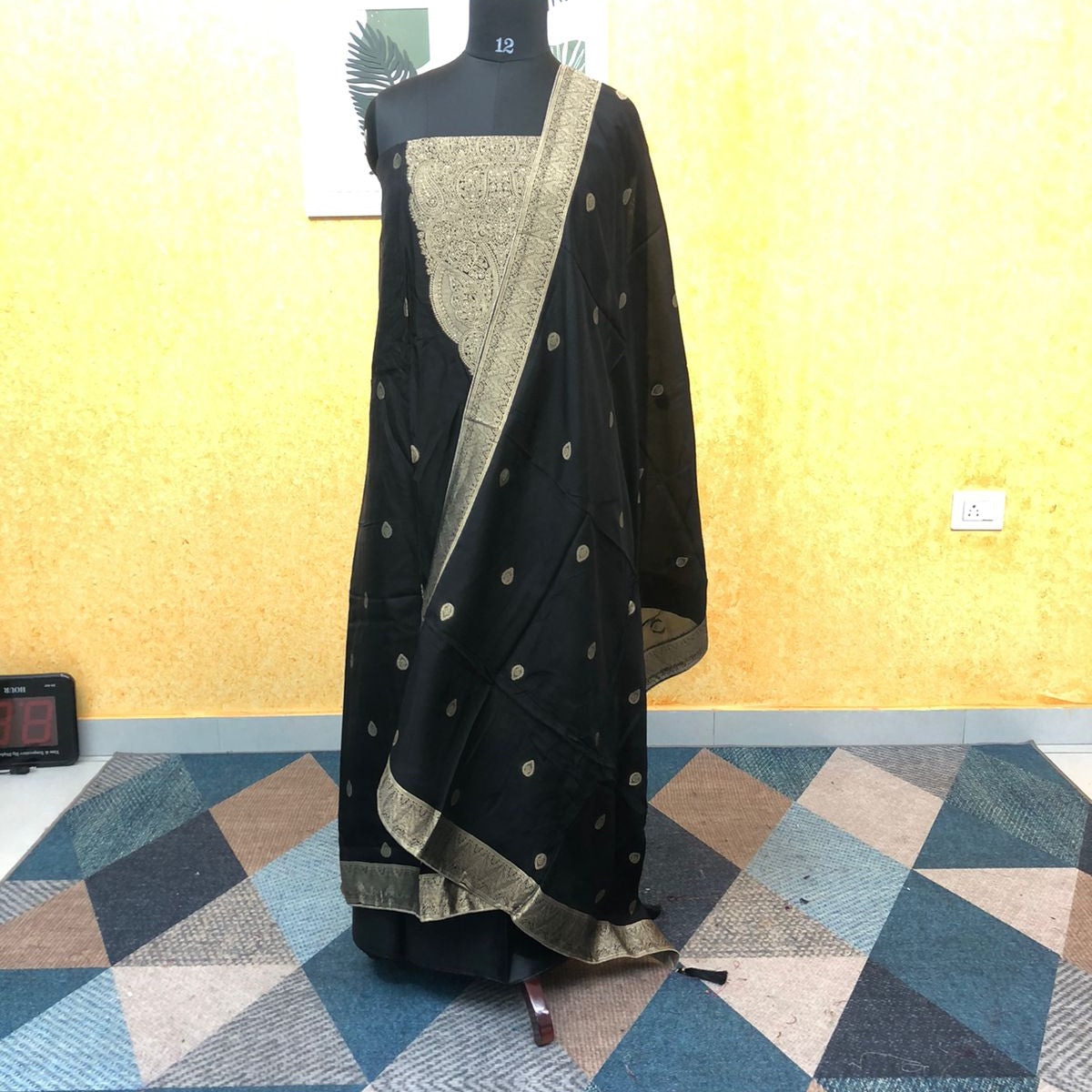 BANARASI SILK SALWAR SUIT FT 2184