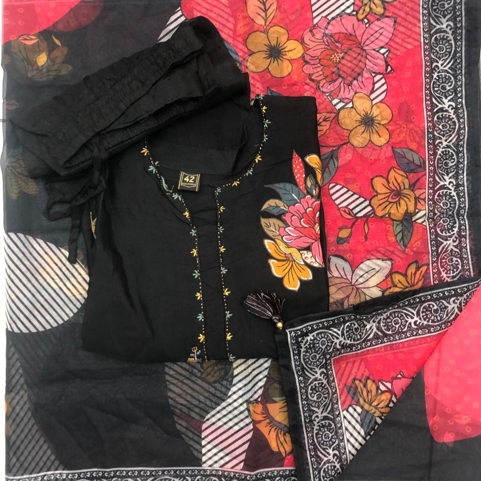 MUSLIN THREE PIECE SET FT 2094